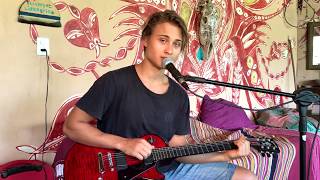 Stromae  Alors On Danse loopstation cover JONATAN HALLER [upl. by Benil]