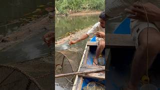 കാറ്റേ നീ വീശരുതിപ്പോൾ 😅  shorts fishing keralafishing [upl. by Loresz892]