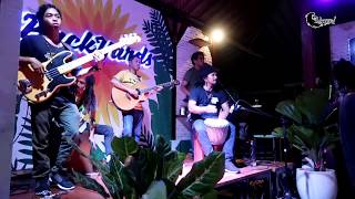 santeria cover live accoustic  ian kaya and friends at backyards canggu bali [upl. by Inava]