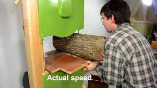 Milling a log on the bandsaw a bit of bandsaw abuse [upl. by Ribaj]