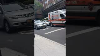 Emergency Ambulance 🚑 Methodist Hospital NYC Krankenwagen Hospital NYC скорая помощь [upl. by Ernaline]