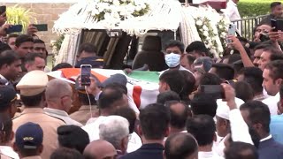 Funeral held for Indian industry legend Ratan Tata in Mumbai  VOANews [upl. by Joane]