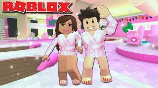 CUTEST SALON ON ROBLOX  Grottys Salon amp Spa  Roblox Funny Moments [upl. by Ohl]