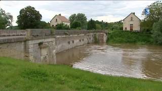 Yonne  la zone industrielle de SaintFlorentin est sous l’eau [upl. by Hserus]