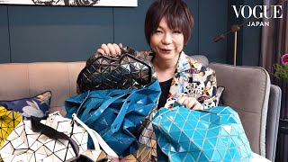 ミッツ・マングローブがバッグの中身をありのままに大公開。驚きのコレクションも披露！ In The Bag  VOGUE JAPAN [upl. by Aynas]