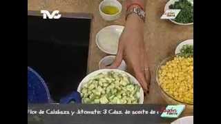 Receta para preparar Sopa de Flor de Calabaza y Jitomate [upl. by Illona]