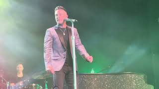 Nathan Carter Dundee Whitehall theatre 2332024 [upl. by Ahsaekal]