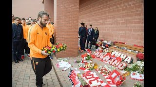 Liverpool v Roma De Rossi lays wreath at Hillsborough memorial [upl. by Hollenbeck]