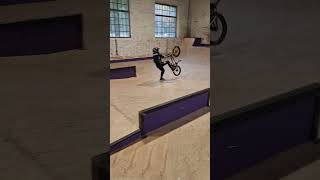 manual in der Reithalle Ulm khebike bmx bikelife bmxisfun [upl. by Brighton]