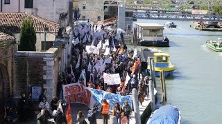 Venezia come è andato il primo giorno con il biglietto dingresso proteste e lamentele [upl. by Rayshell]