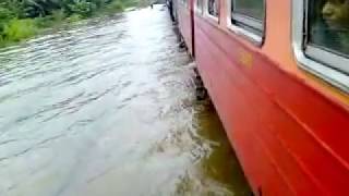 Bad Weather in Sri Lanka  Train Journey Affected by Massive Floods in Sri Lanka [upl. by Alice718]