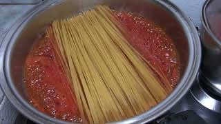 Spaghetti allAssassina ricetta originale Barese [upl. by Ines]