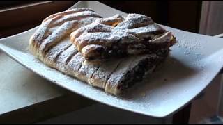 Treccia di sfoglia con ricotta e cioccolato [upl. by Zerelda840]