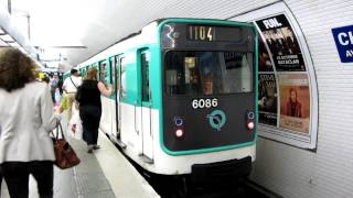 Paris MP59 Métro 11  Châtelet [upl. by Boehmer]