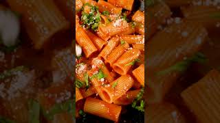 La Meilleure Recette de Pâtes Tomate  Basilic  Parmesan [upl. by Kendy661]