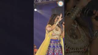 Aeva Ruda Abhaliya Tamkavo  Aishwarya Majmudar  Navratri Shorts [upl. by Gnoh]