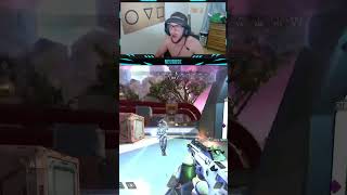 Abaixa o volume  neurosegui em Twitch ApexLegends [upl. by Ahsinyd360]