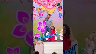 Aate Jate Jo Milta Hai Song  Salman khan live singing  salman live show kids school  salman khan [upl. by Teeniv]