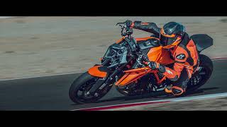 2025 NEW KTM 1390 SUPER DUKE R EVO FIRST LOOK [upl. by Ylrebmyk]