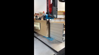 Resaw King Bandsaw Blade Cutting Through White Oak Woodworks Woodgrain WoodShop [upl. by Elleron]