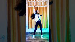 Kala Chashma X Sheila Ki Jawani🔥 Shruti Pukki dance shorts reels tiktok youtube [upl. by Elicia950]