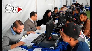 Dan trabajo a centenares de migrantes hondureños en Tijuana [upl. by Salvatore536]