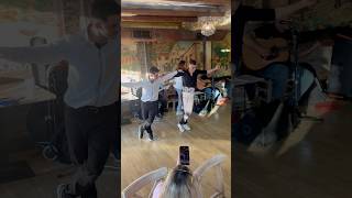 Χασάπικο στην Ταβέρνα amousoulos greekdance hasapiko athens taverna opa greekculture [upl. by Nabala]