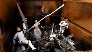 quotCrushingquot Death Star Trash Compactor Diorama [upl. by Ttehr]