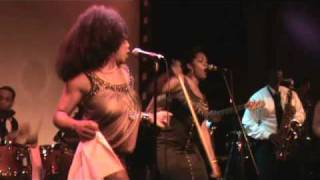 Leela James  quotClean Up Womanquot Live in NYC [upl. by Plath]