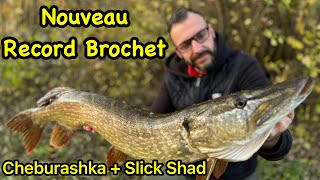 Nouveau record brochet sur un montage cheburashka  slick shad [upl. by Nahamas582]