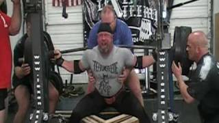 Chuck Vogelpohl squat training for 2010 Lexen Xtreme ProAm [upl. by Eimmit]