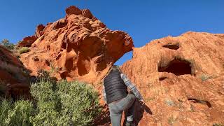 BACKCOUNTRY NEVADA  Off Trail Hike to a Desert Arch in Gold Butte [upl. by Gnivre650]