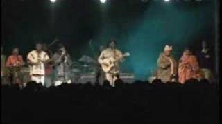 Live  Ali Farka Toure  Festival in the Desert  2003 [upl. by Eaner]