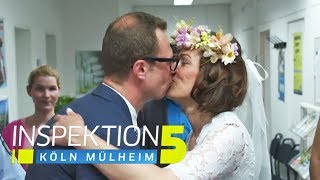 Hochzeit auf der Polizeiwache Wie kam das denn  Inspektion 5  SAT1 TV [upl. by Cohn]