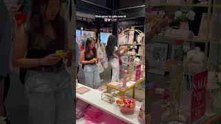 Girly world 🥹🌸🎀 lynalondon camdenmarket accessories smallbusinessuk fyp jewellery summer [upl. by Suivat]