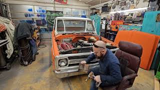 Walk around before I start to tearing down the 1970 Chevy C10 SHORT bed truck quotPART 1quot [upl. by Tatum]