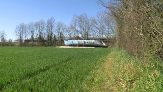 DeuxSÃ¨vres  Ã vendre voilier dexception perdu au cÅ“ur du marais poitevin [upl. by Anasor]