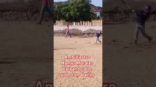 Ambidiestro Namyr Morales bateando a lo zurdo con 6 años [upl. by Dincolo948]