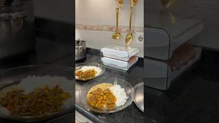 Você gosta de arroz com feijão familiaromano maedetrêsnaespanha [upl. by Ross]