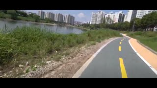 전주천 둔치 산책로 자전거 도로Jeonju riverside walking trail and bike path全州河畔步行道和自行车道Jeonju  全州市 KOREA [upl. by Rj611]