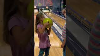 Bowling fun 🎳 Kids bowling 🎳 super fun game 🎳 teenagers playing 🎳 teens activities 🎳 bowling [upl. by Jump]