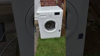 Beko WM74135 washing machine  Unbalanced service mode spin with no shocks [upl. by Adnamar]