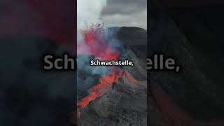 Der Grund warum Vulkane Lava spucken 🌋🔥 [upl. by Nahgen]