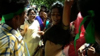 RK Nagar Election Result  AIADMK Women Wing Amazing Dance on Jayalalitha Victory  Red Pix 24x7 [upl. by Lacsap838]