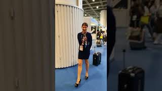 This is an intelligent visual auto following suitcase Airwheel SR3 [upl. by Averi]