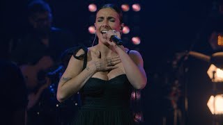 Rafaëlle Roy performs quotOn a beauquot Diane Tell live at the 2024 Canadian Songwriters Hall of Fame [upl. by Lucey303]