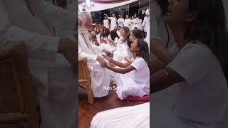 Woman Feeling Blissful During Neo Sanyas in Tapoban By Swami Ananda Arun Most Powerful Sanyas [upl. by Yereffej]