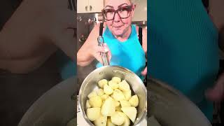 The best Roasted Potatoes I’ve ever cooked roastedpotatoes crispypotatoes easyrecipe [upl. by Player]