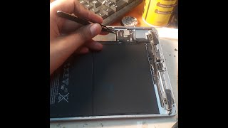 How to open ipad a1893Ipad 6th disassemblycelltech786 [upl. by Ahsekan]