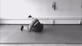 Feldenkrais lesson “Head Under The Frame“  Preparation For A Judo Roll [upl. by Lanor247]